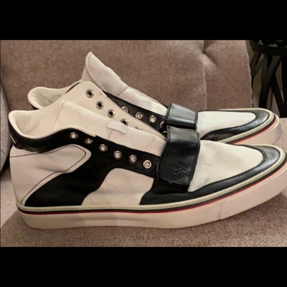Authentic Gucci Men white high top sneakers 10 1/2